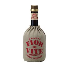 Fior de Vite Grappe 40 % 70 cl. N 
PR7048/1120`11 