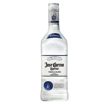 Tequila Jose Cuervo Silver Especial  38 % 70 cl. N 
LT7450/6360'9 