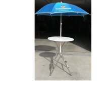 Party-Tisch mit Schirm Miete   